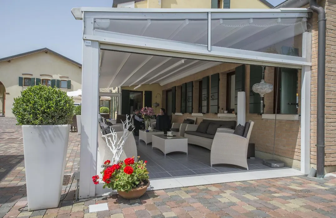 Hotel Venice Resort Airport-1
